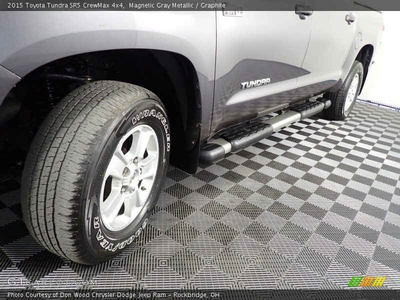 Magnetic Gray Metallic / Graphite 2015 Toyota Tundra SR5 CrewMax 4x4