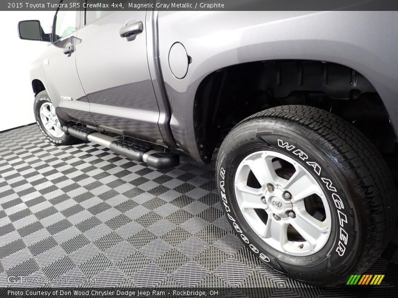 Magnetic Gray Metallic / Graphite 2015 Toyota Tundra SR5 CrewMax 4x4