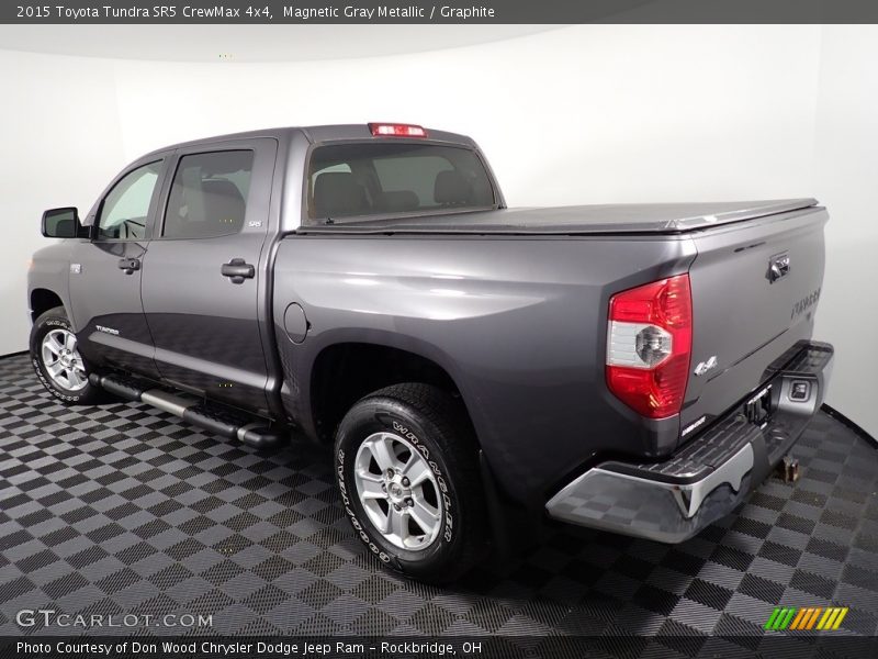 Magnetic Gray Metallic / Graphite 2015 Toyota Tundra SR5 CrewMax 4x4