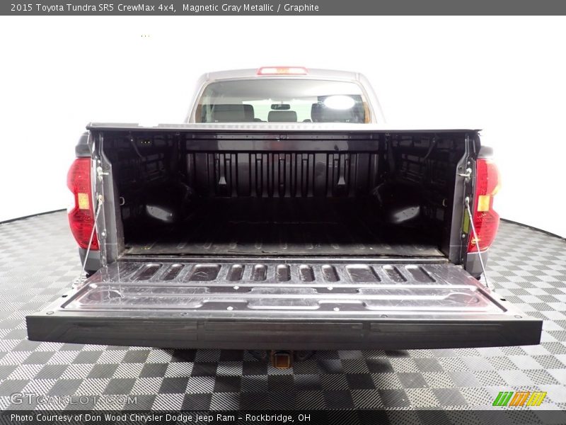 Magnetic Gray Metallic / Graphite 2015 Toyota Tundra SR5 CrewMax 4x4
