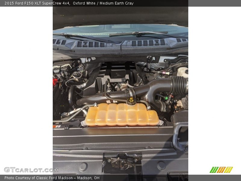 Oxford White / Medium Earth Gray 2015 Ford F150 XLT SuperCrew 4x4