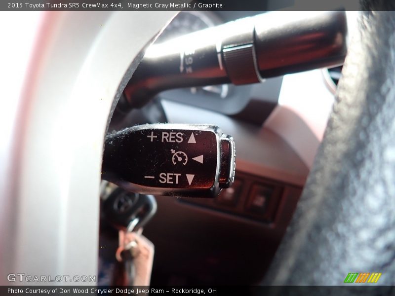 Magnetic Gray Metallic / Graphite 2015 Toyota Tundra SR5 CrewMax 4x4