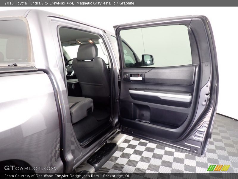 Magnetic Gray Metallic / Graphite 2015 Toyota Tundra SR5 CrewMax 4x4