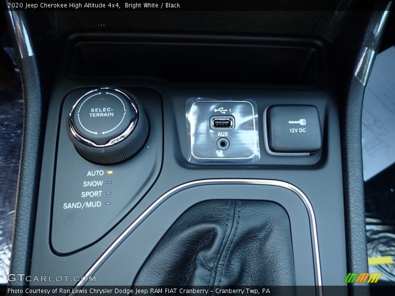 Bright White / Black 2020 Jeep Cherokee High Altitude 4x4