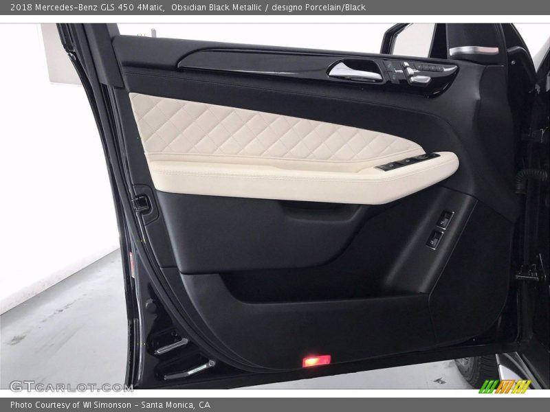 Obsidian Black Metallic / designo Porcelain/Black 2018 Mercedes-Benz GLS 450 4Matic
