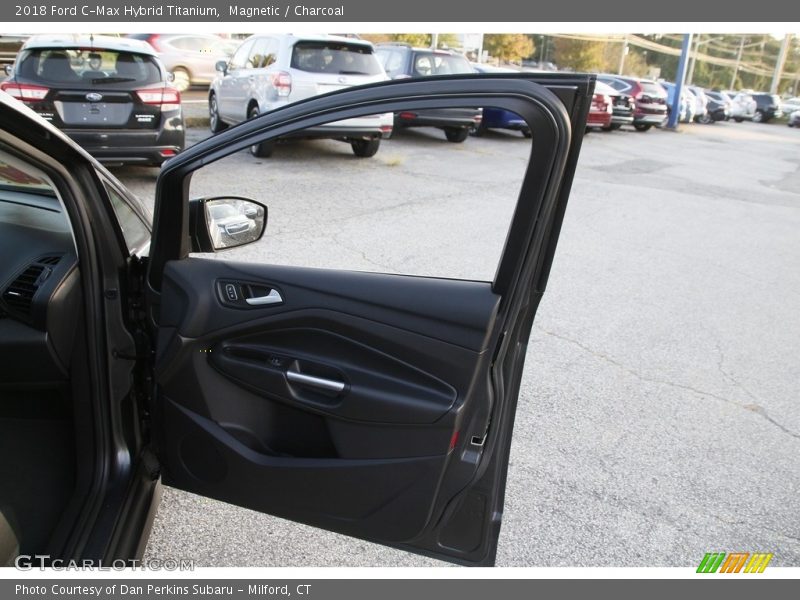 Door Panel of 2018 C-Max Hybrid Titanium