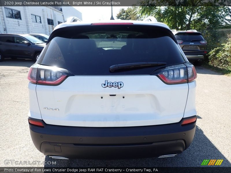 Bright White / Ski Gray/Black 2020 Jeep Cherokee Latitude Plus 4x4