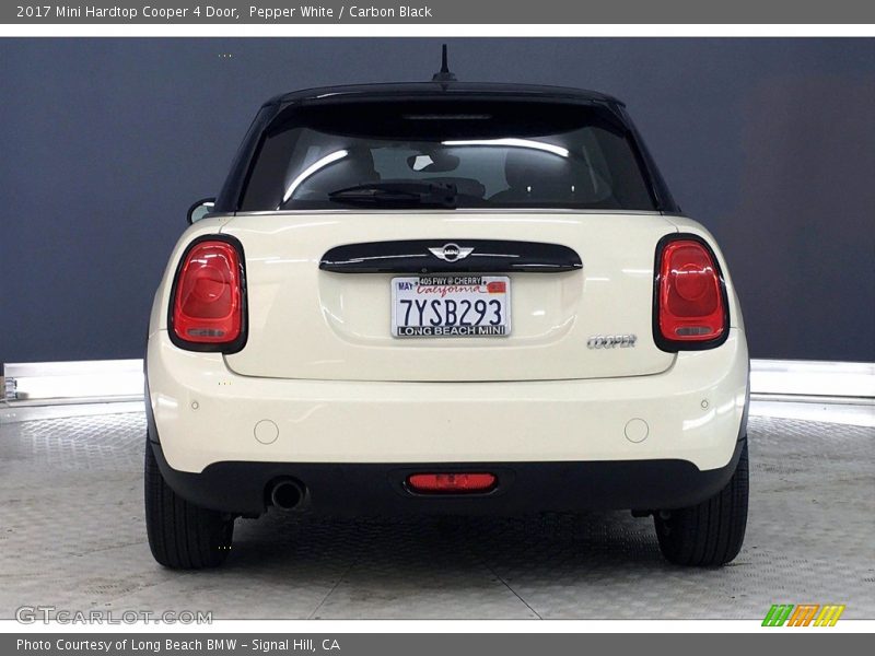 Pepper White / Carbon Black 2017 Mini Hardtop Cooper 4 Door