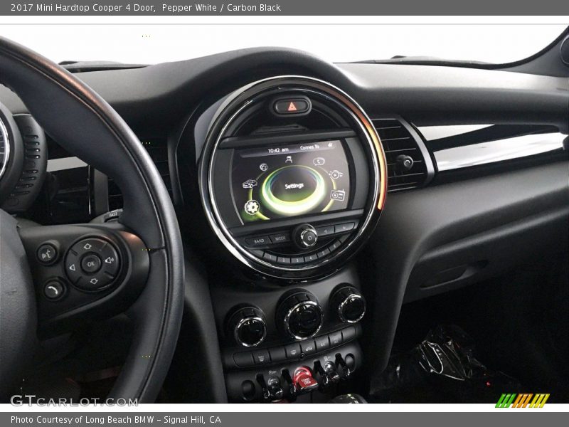 Pepper White / Carbon Black 2017 Mini Hardtop Cooper 4 Door