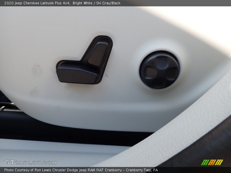 Bright White / Ski Gray/Black 2020 Jeep Cherokee Latitude Plus 4x4