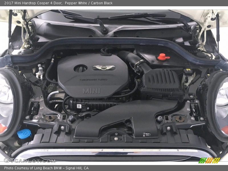 Pepper White / Carbon Black 2017 Mini Hardtop Cooper 4 Door