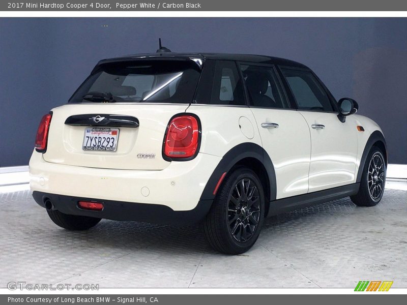 Pepper White / Carbon Black 2017 Mini Hardtop Cooper 4 Door