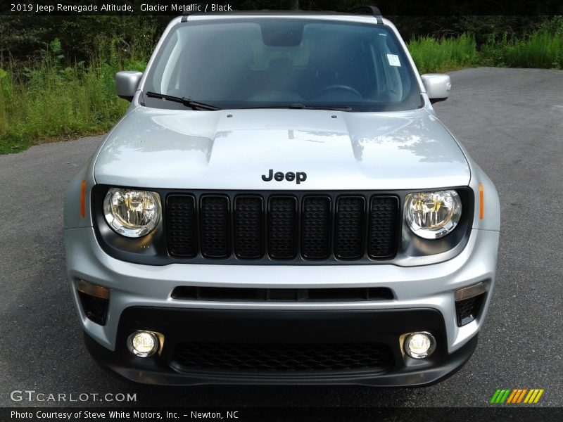 Glacier Metallic / Black 2019 Jeep Renegade Altitude