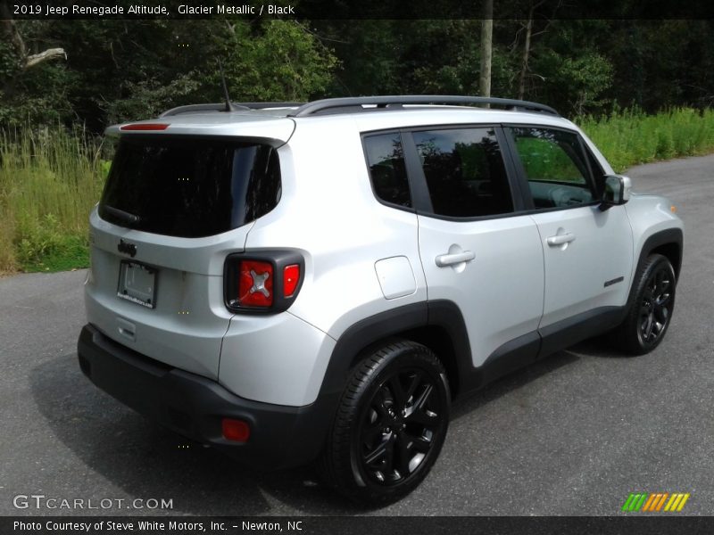 Glacier Metallic / Black 2019 Jeep Renegade Altitude