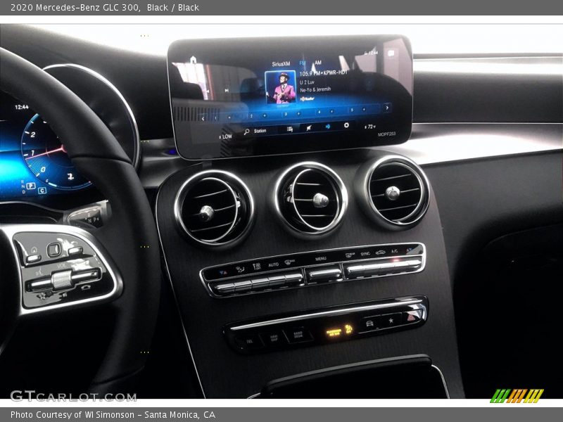 Black / Black 2020 Mercedes-Benz GLC 300