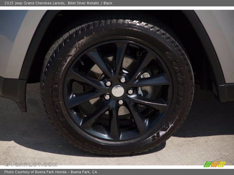 Billet Silver Metallic / Black 2015 Jeep Grand Cherokee Laredo