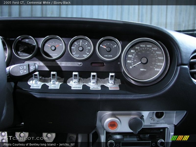 Centennial White / Ebony Black 2005 Ford GT