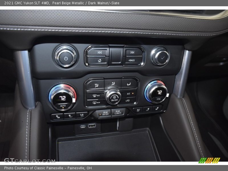 Controls of 2021 Yukon SLT 4WD