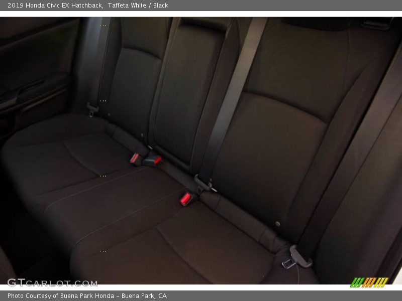 Taffeta White / Black 2019 Honda Civic EX Hatchback