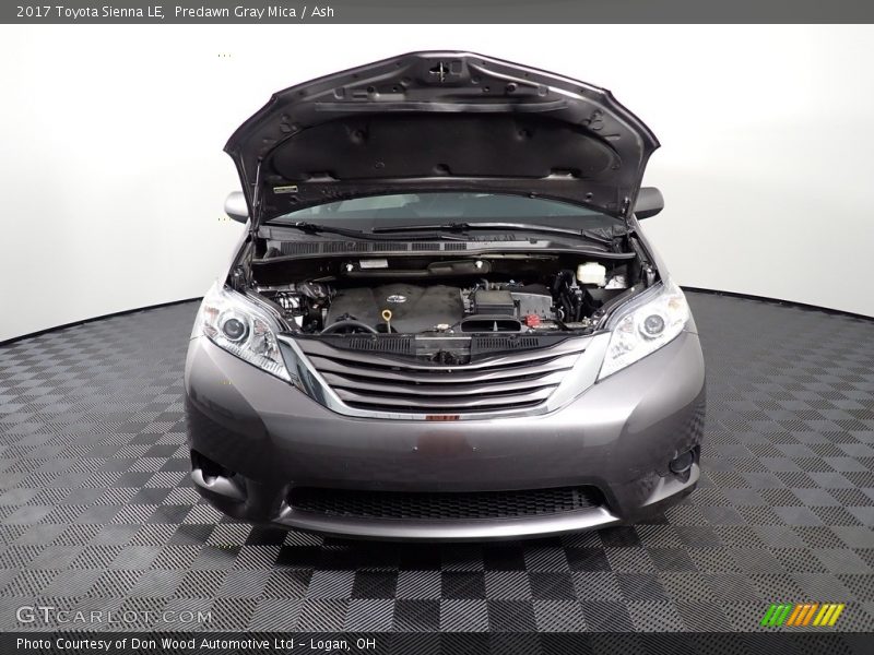 Predawn Gray Mica / Ash 2017 Toyota Sienna LE