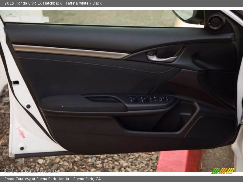 Taffeta White / Black 2019 Honda Civic EX Hatchback