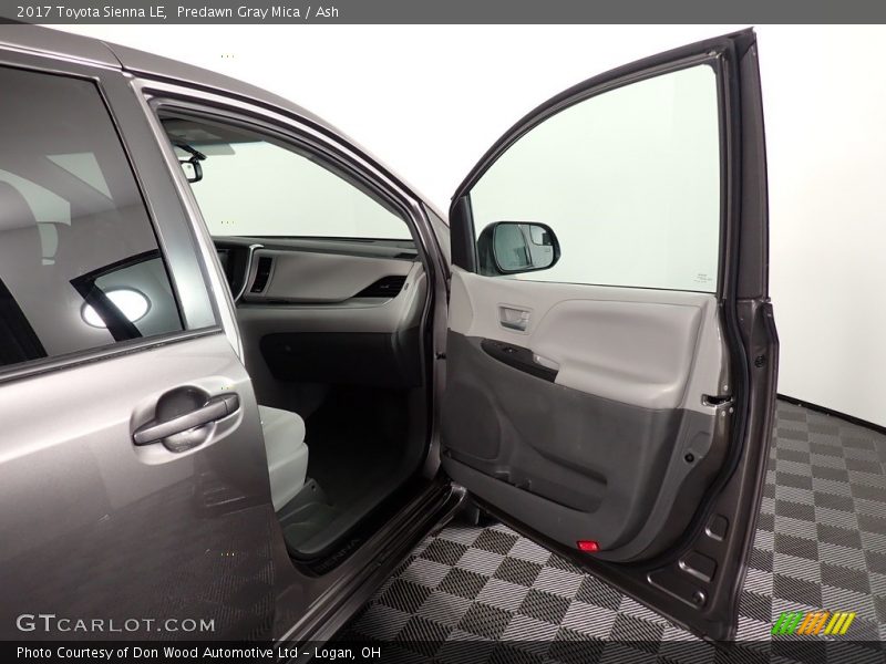 Predawn Gray Mica / Ash 2017 Toyota Sienna LE