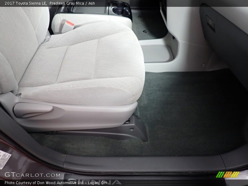 Predawn Gray Mica / Ash 2017 Toyota Sienna LE