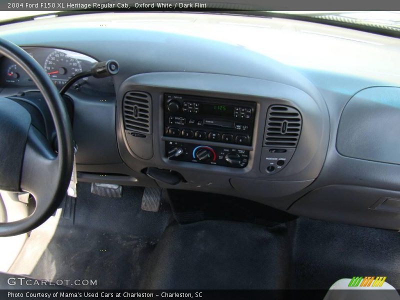 Oxford White / Dark Flint 2004 Ford F150 XL Heritage Regular Cab