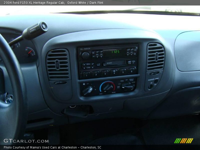 Oxford White / Dark Flint 2004 Ford F150 XL Heritage Regular Cab