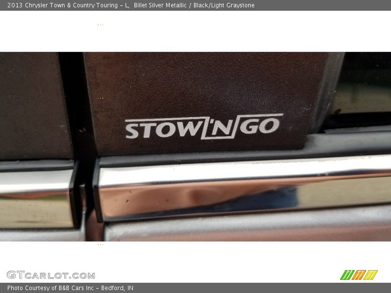 Billet Silver Metallic / Black/Light Graystone 2013 Chrysler Town & Country Touring - L