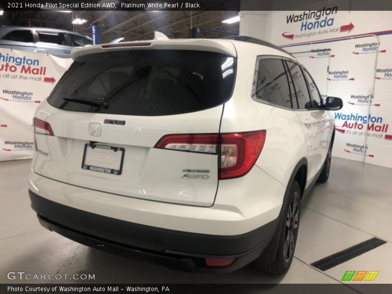 Platinum White Pearl / Black 2021 Honda Pilot Special Edition AWD