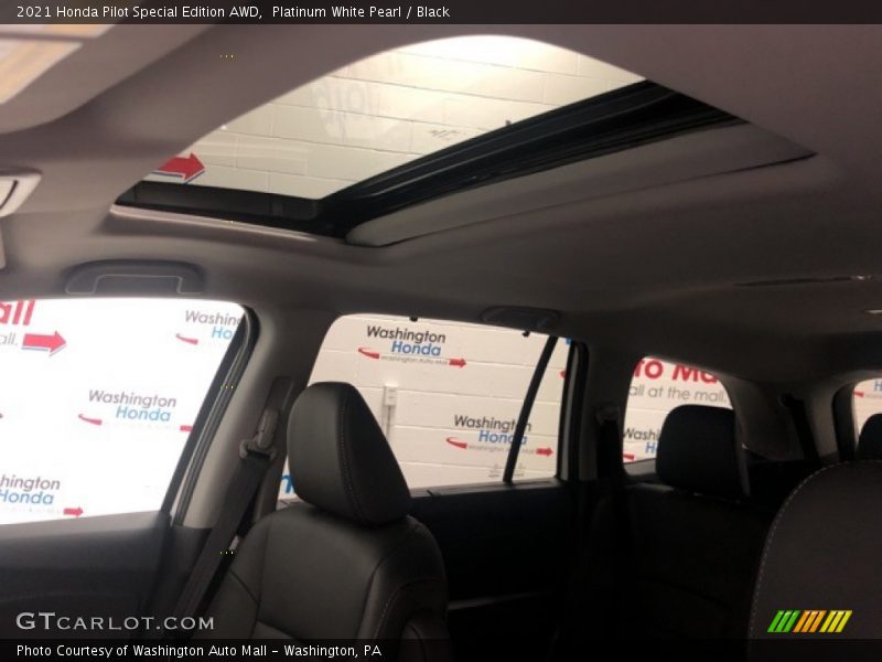Platinum White Pearl / Black 2021 Honda Pilot Special Edition AWD