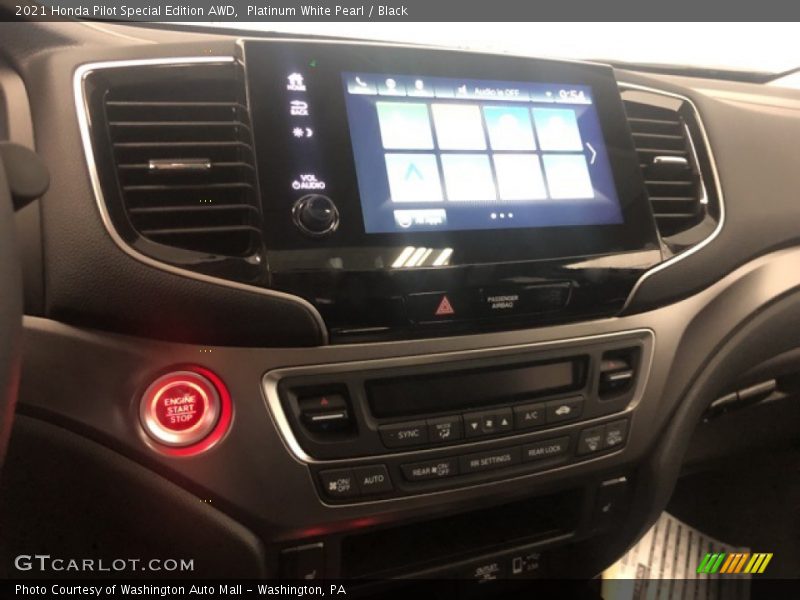 Platinum White Pearl / Black 2021 Honda Pilot Special Edition AWD
