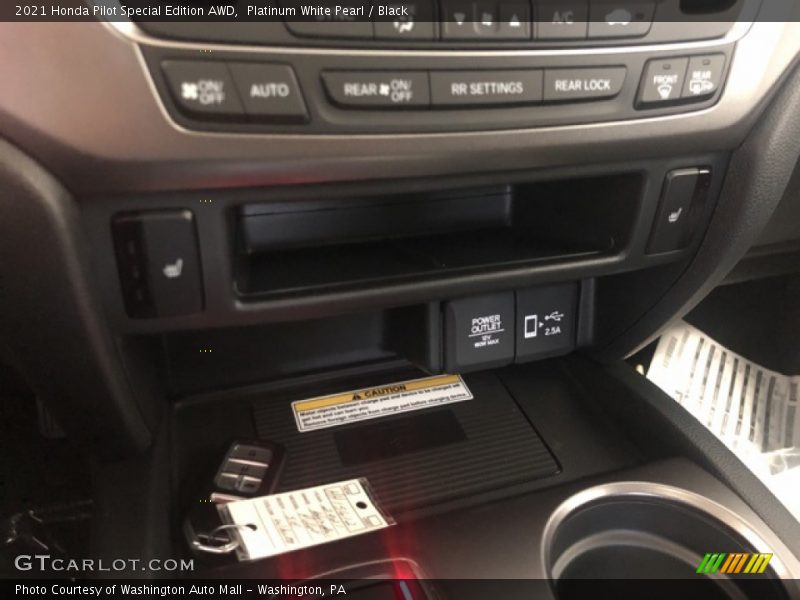 Platinum White Pearl / Black 2021 Honda Pilot Special Edition AWD