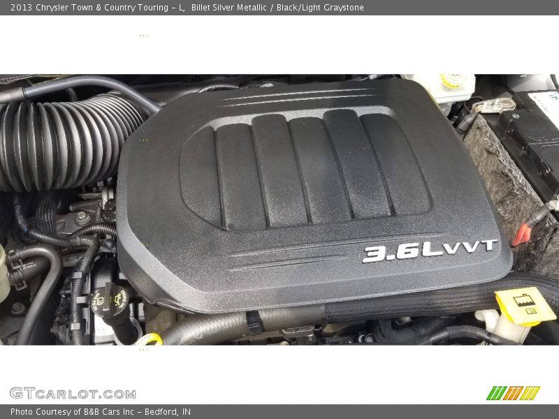 Billet Silver Metallic / Black/Light Graystone 2013 Chrysler Town & Country Touring - L