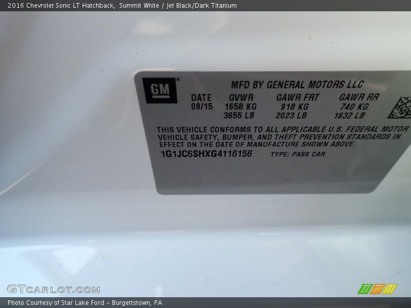 Summit White / Jet Black/Dark Titanium 2016 Chevrolet Sonic LT Hatchback