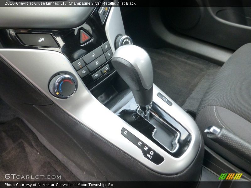 Champagne Silver Metallic / Jet Black 2016 Chevrolet Cruze Limited LT
