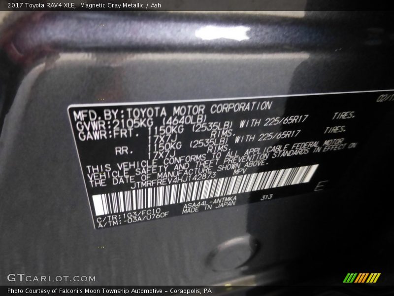 Magnetic Gray Metallic / Ash 2017 Toyota RAV4 XLE