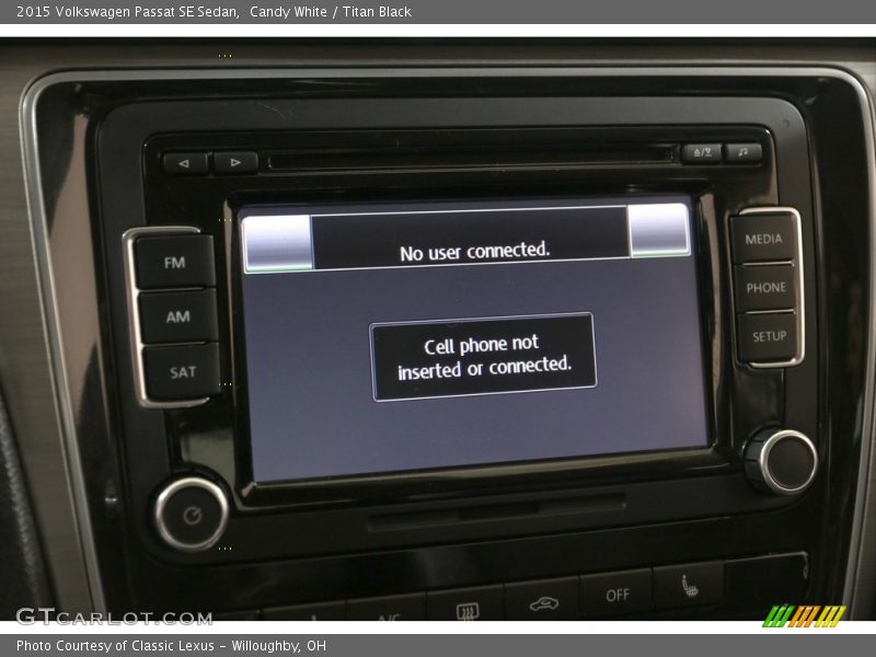 Controls of 2015 Passat SE Sedan