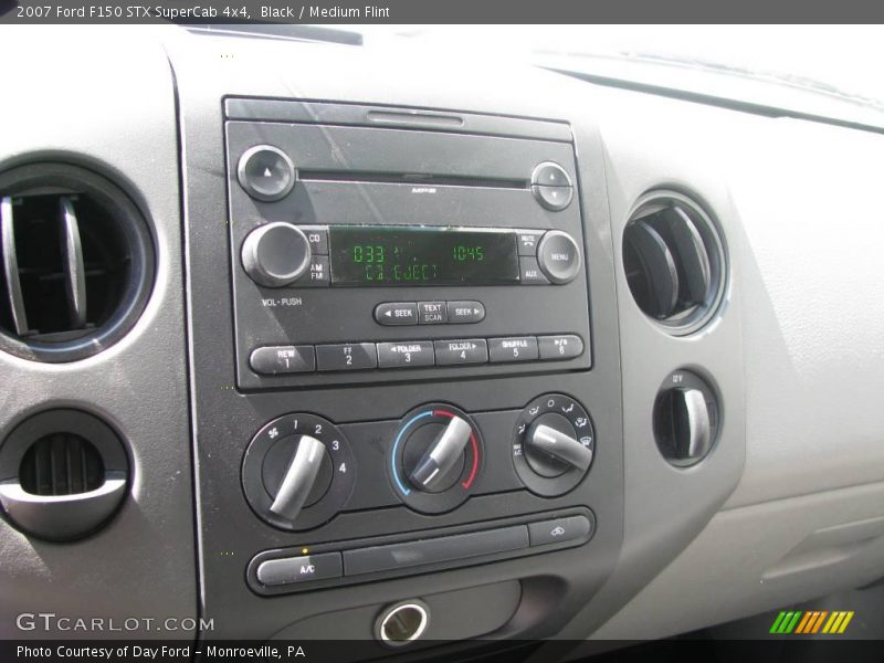 Black / Medium Flint 2007 Ford F150 STX SuperCab 4x4