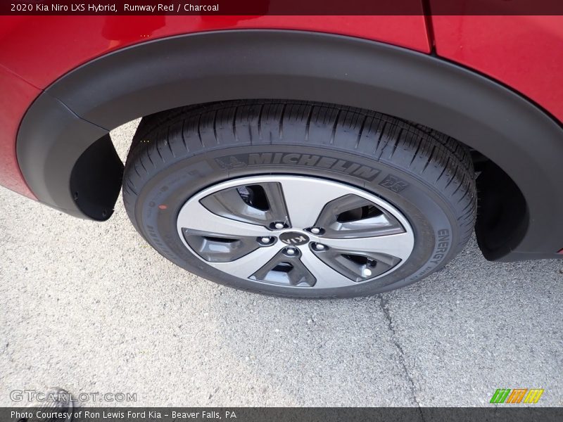 Runway Red / Charcoal 2020 Kia Niro LXS Hybrid