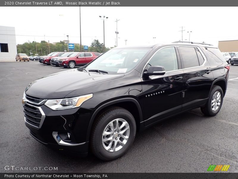 Mosaic Black Metallic / Jet Black 2020 Chevrolet Traverse LT AWD