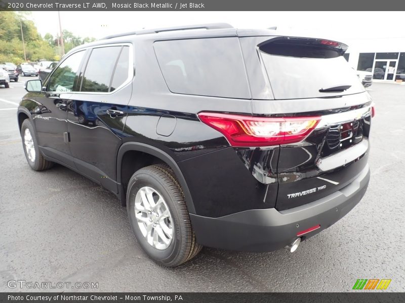 Mosaic Black Metallic / Jet Black 2020 Chevrolet Traverse LT AWD