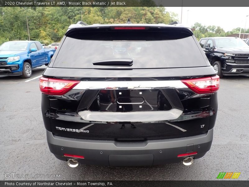 Mosaic Black Metallic / Jet Black 2020 Chevrolet Traverse LT AWD