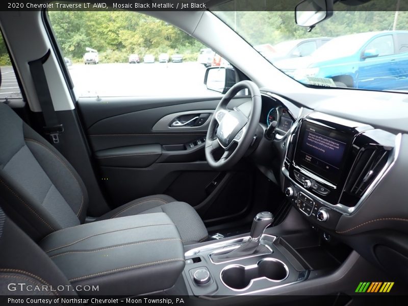 Mosaic Black Metallic / Jet Black 2020 Chevrolet Traverse LT AWD
