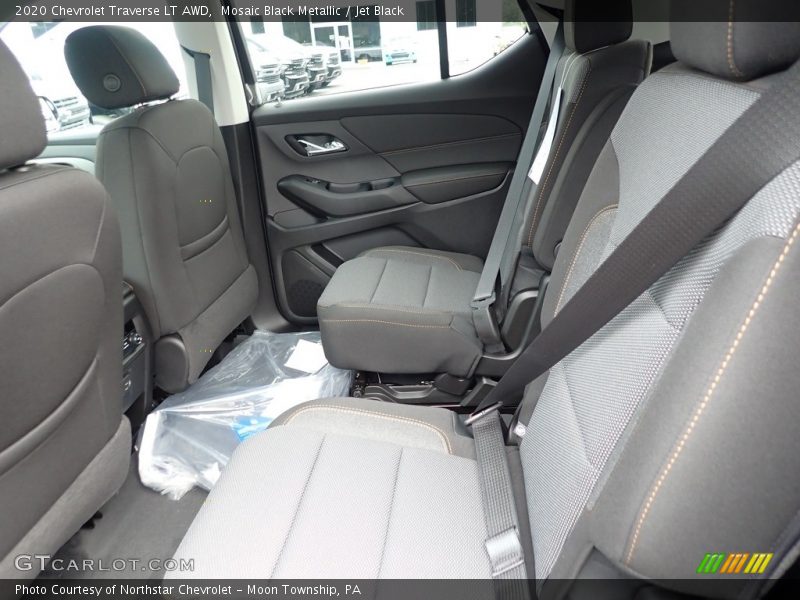 Mosaic Black Metallic / Jet Black 2020 Chevrolet Traverse LT AWD