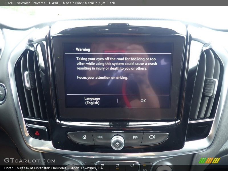 Mosaic Black Metallic / Jet Black 2020 Chevrolet Traverse LT AWD