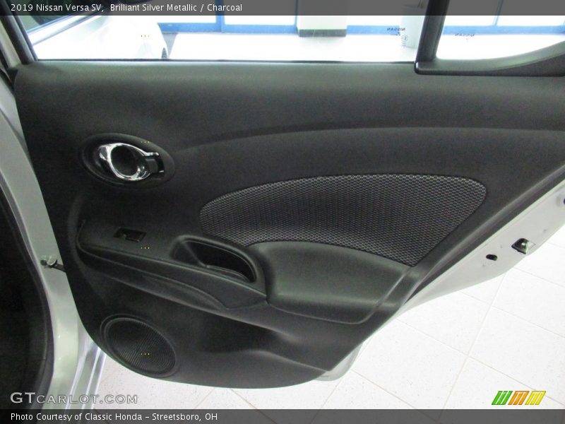 Brilliant Silver Metallic / Charcoal 2019 Nissan Versa SV