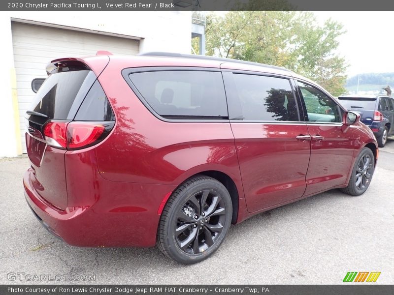 Velvet Red Pearl / Black 2020 Chrysler Pacifica Touring L