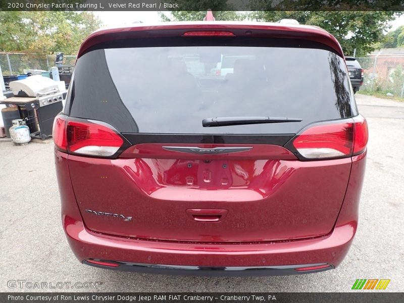 Velvet Red Pearl / Black 2020 Chrysler Pacifica Touring L